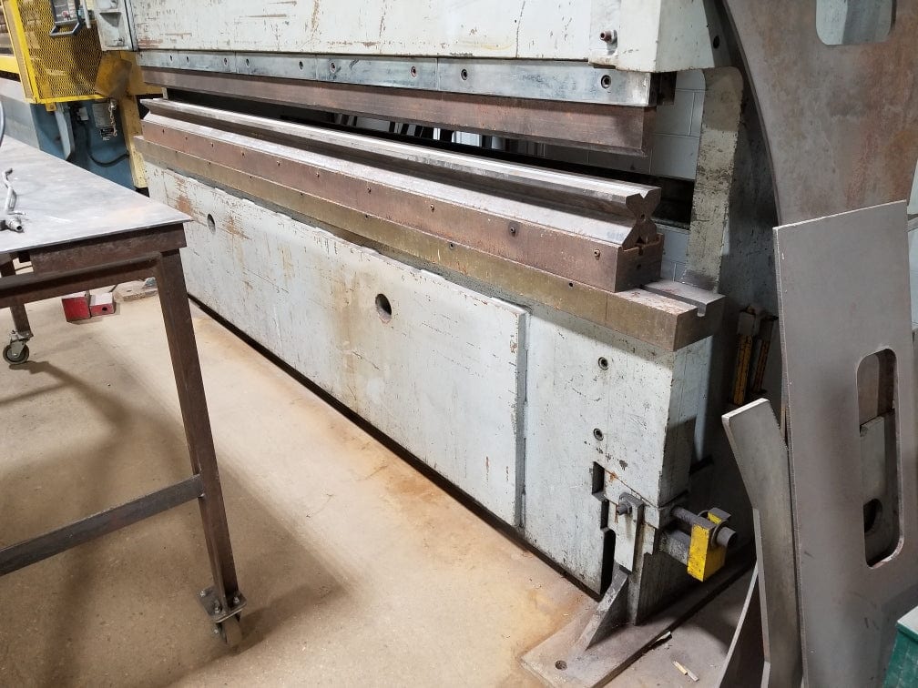 200 Ton X 10’ Brakemaster 20010 Hydraulic Press Brake, Underpower - Image 3