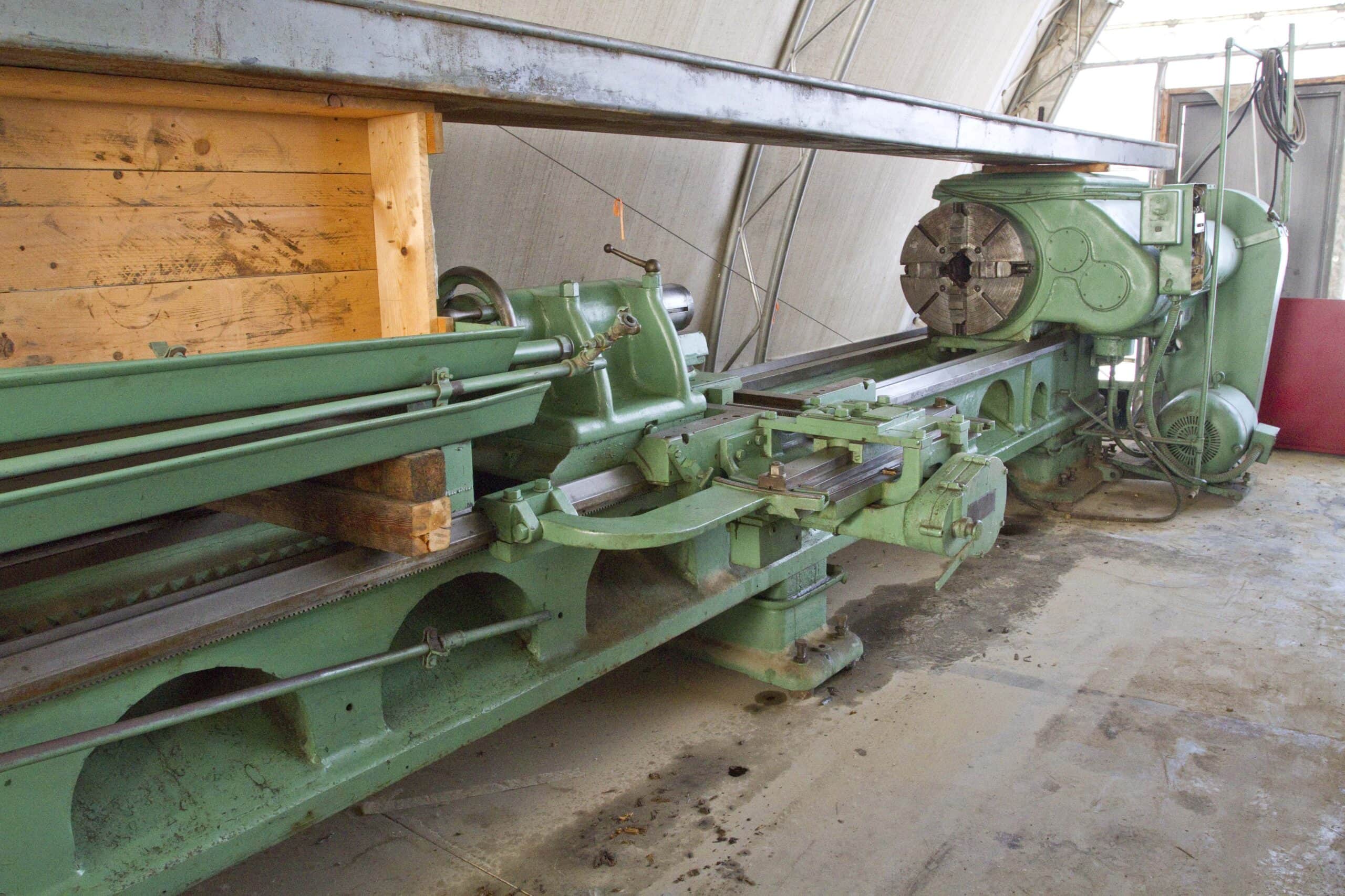 Lehmann 2516 Lathe, 1943 - Tailstock, Threading
