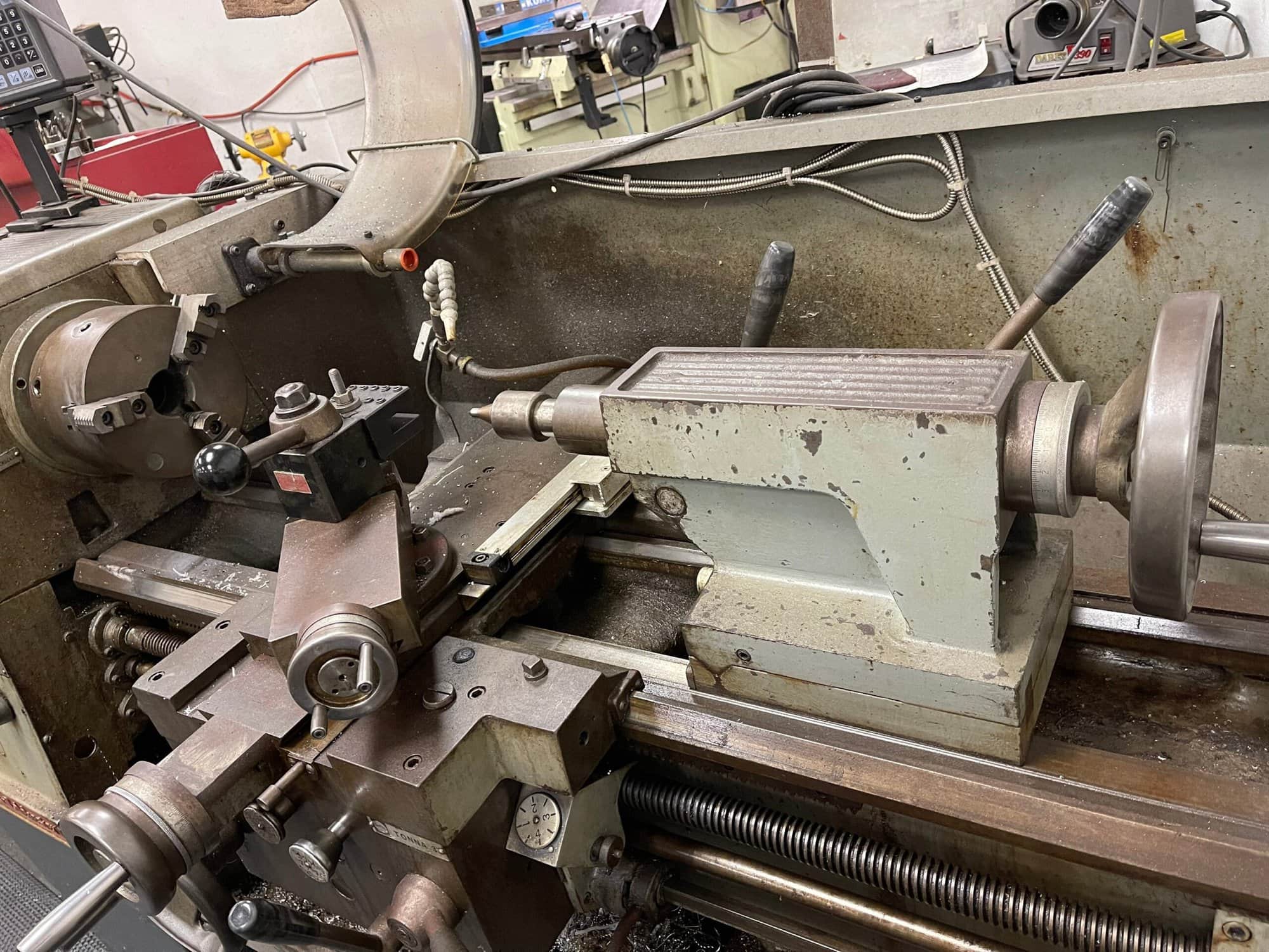 Clausing Colchester 15" Engine Lathe - Digital Read Out, Tailstock - Image 4