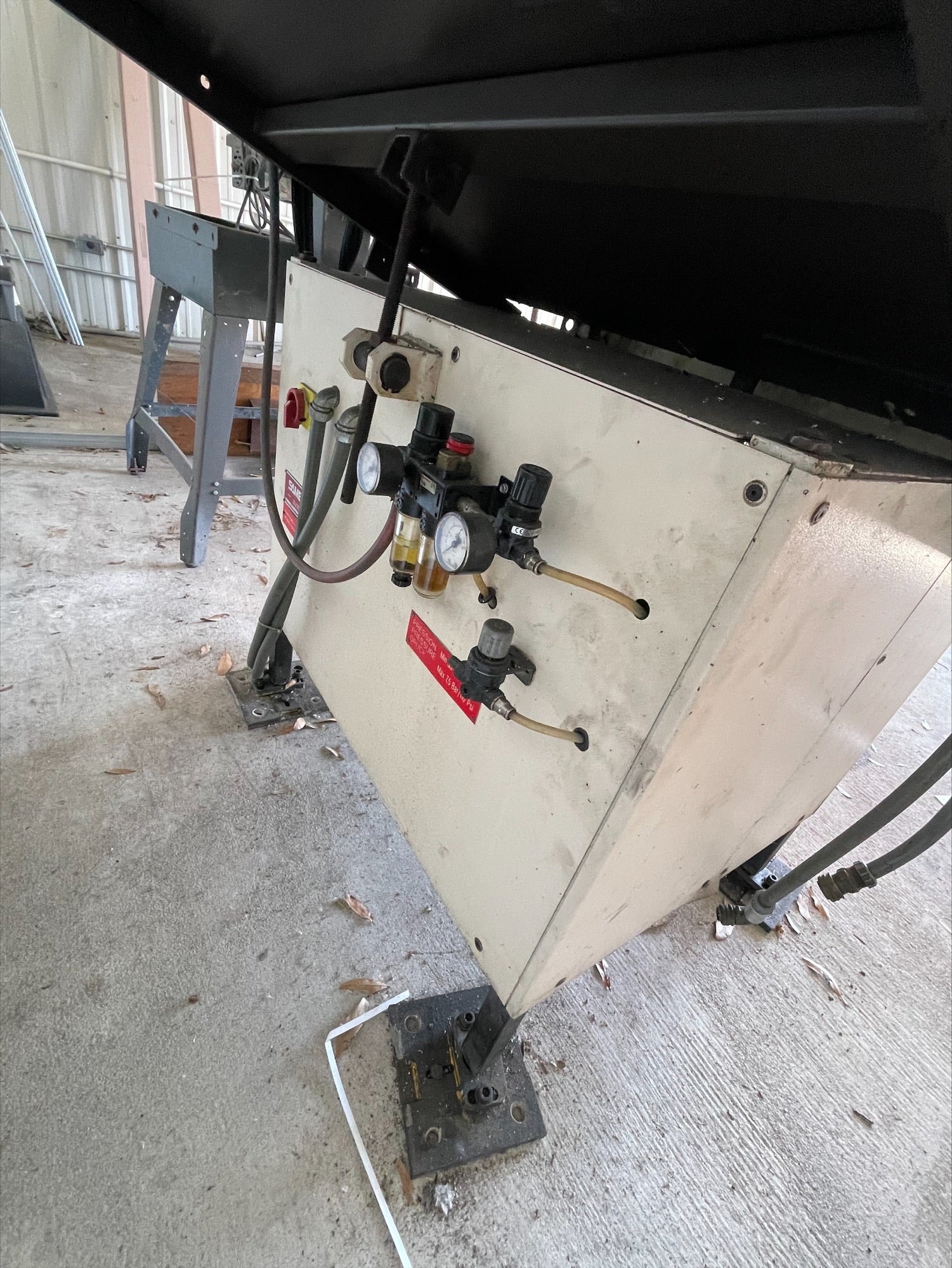 SMW Space Saver 2000 Bar Feeder, 1996 - Image 4