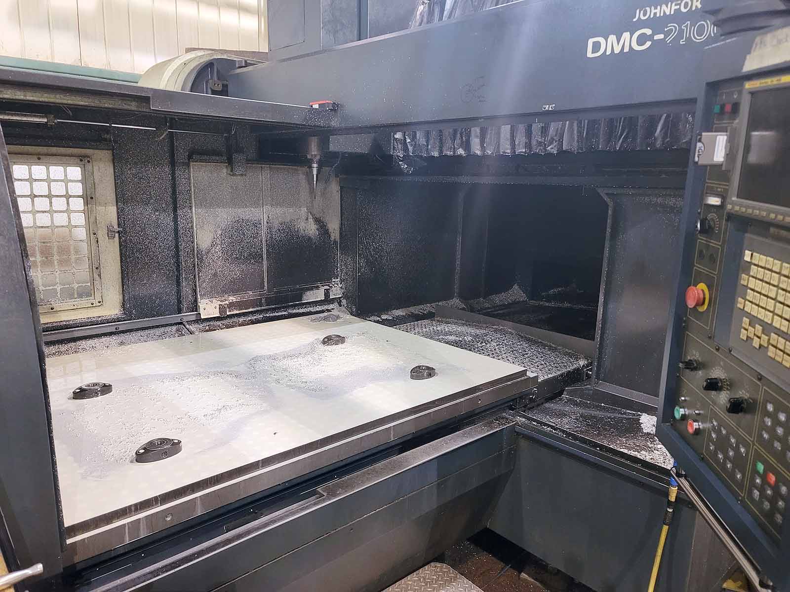 Johnford DMC-2100SH CNC Bridge Mill, 2005- TSC, 40 ATC, 9900 Cut Hours! - Image 2
