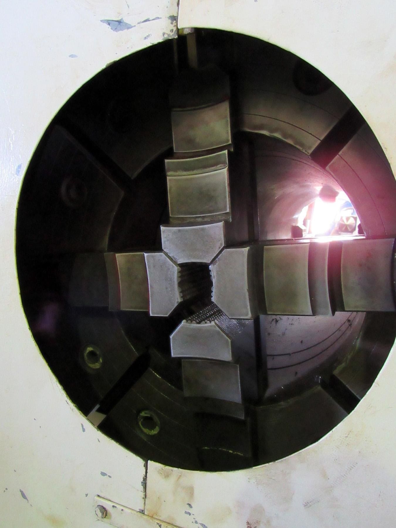 32" X 118" Kuraki LC-403 30 Hollow Spindle Lathe, 1978 - With 12.5" Spindle Bore - Image 12