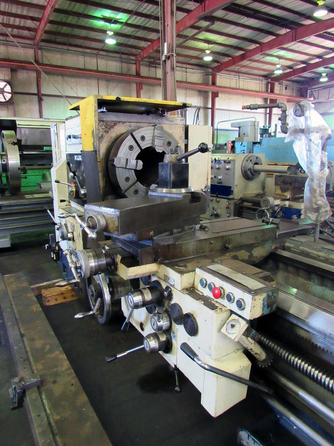 32" X 118" Kuraki LC-403 30 Hollow Spindle Lathe, 1978 - With 12.5" Spindle Bore - Image 4