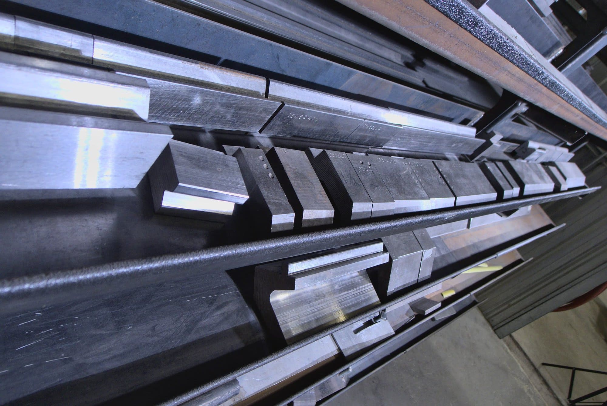 175 Ton X 12' Accurpress 717512 CNC Press Brake, 1995- Tooling Included - Image 8