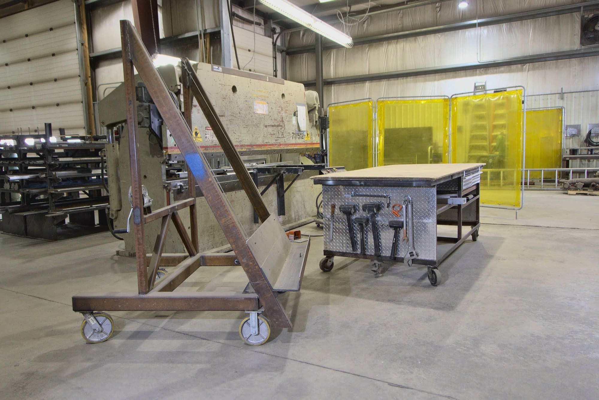175 Ton X 12' Accurpress 717512 CNC Press Brake, 1995- Tooling Included - Image 4