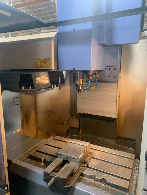 Leadwell V-25 Vertical Machining Center, 1998 - Fanuc 21-M, Video - Image 2