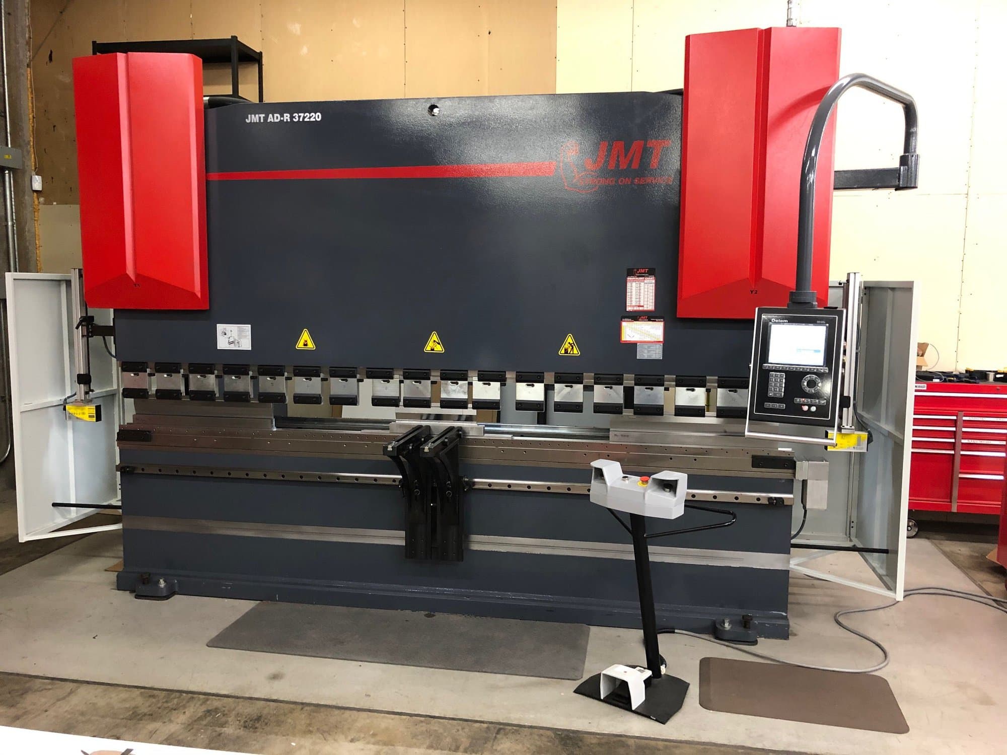 242 Ton x 12' Durma ADR 37220 CNC Press Brake, 2013- Delem DA56, R Axis, Tooling Included