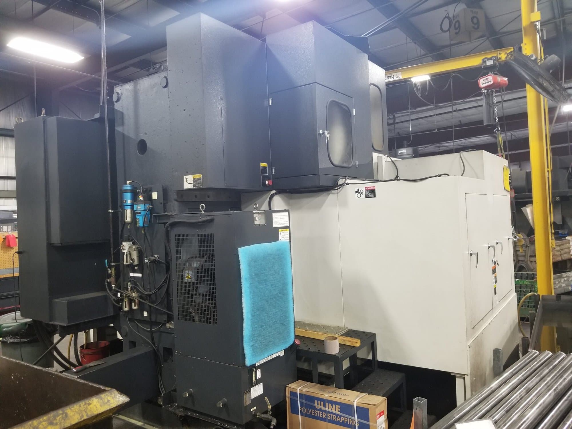 OKK VM7 III VMC, 2010 - Includes 1000 PSI pump and a mist collector, 4th Axis Prepped, Under power - Image 3