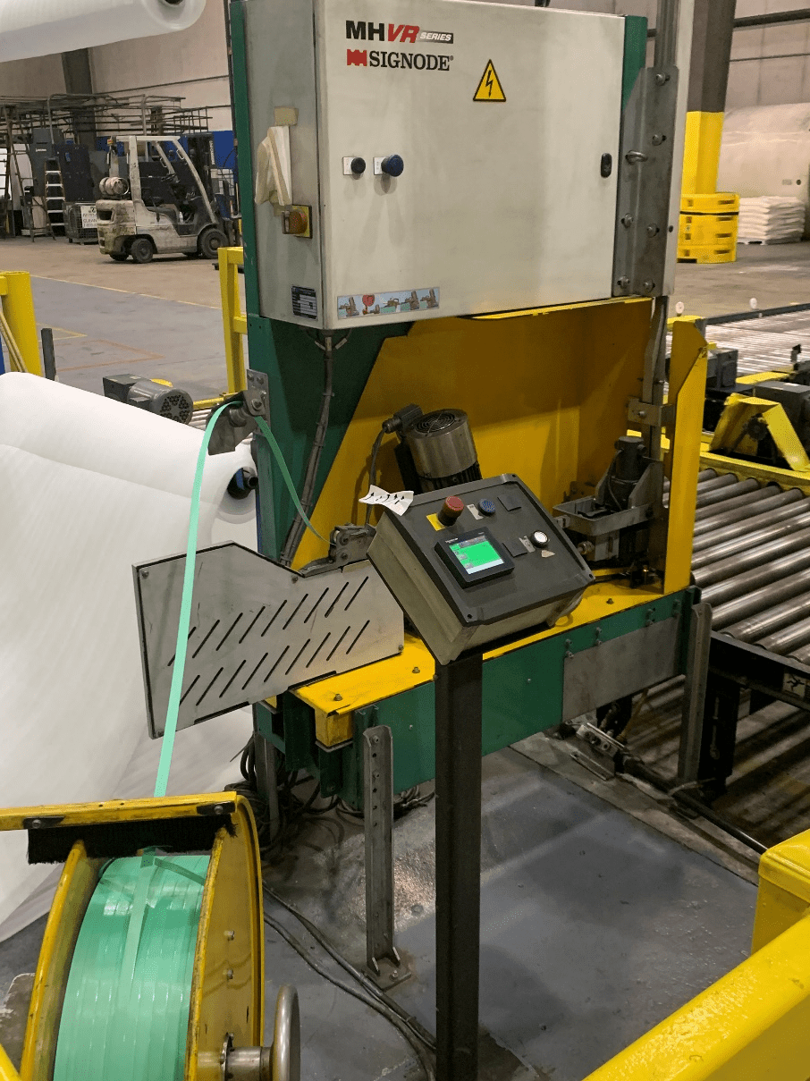 Signode MH-VR 1750 X 2000 Strapping/Banding Machine, 2014 - Conveyor System Included, Package of 2 - Image 4