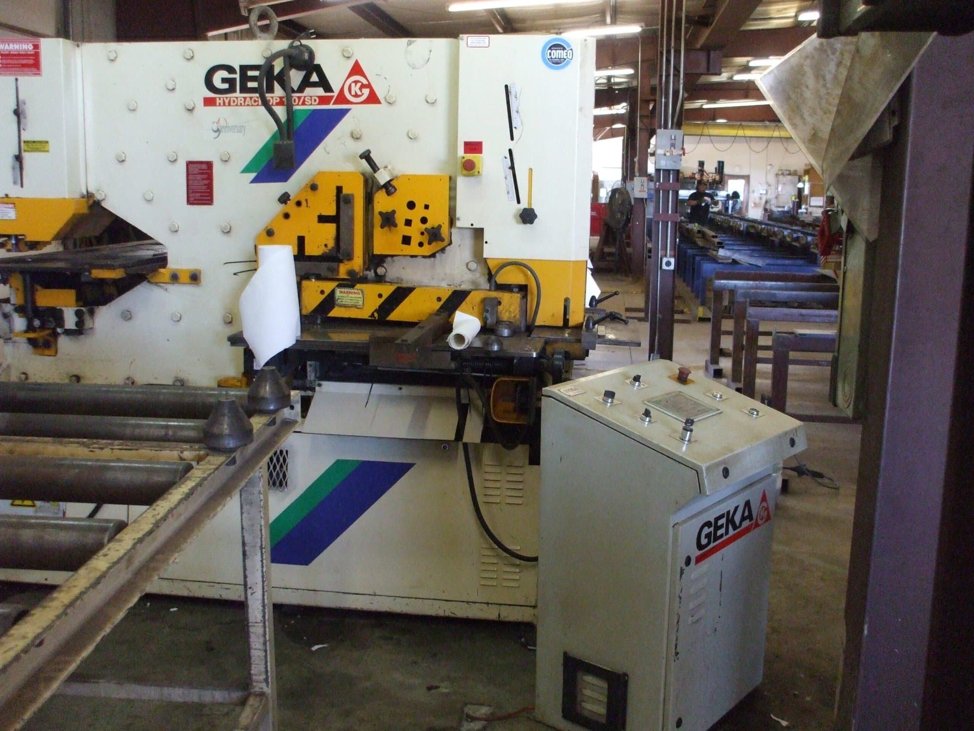 121 Ton Geka Hydracrop110SD Ironworker, 2010 - NC Punching Station, With Auto Shearing - Image 2