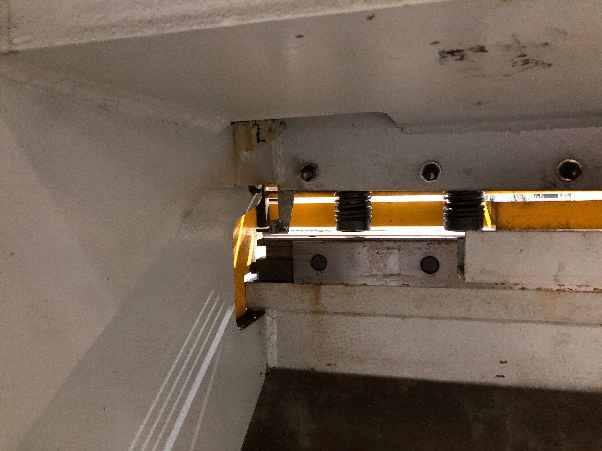 1/4" x 10' Fab Master Pro S1025 Hydraulic Swing Beam Shear - Image 6
