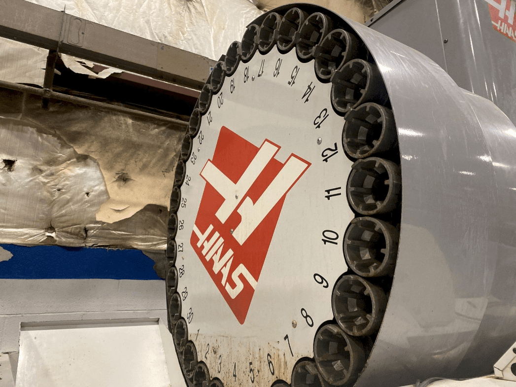 Haas VF-3YT/50 VMC, 2007 - Ext. Z-Axis, 2-Speed Gearbox, 4th Axis - Image 8