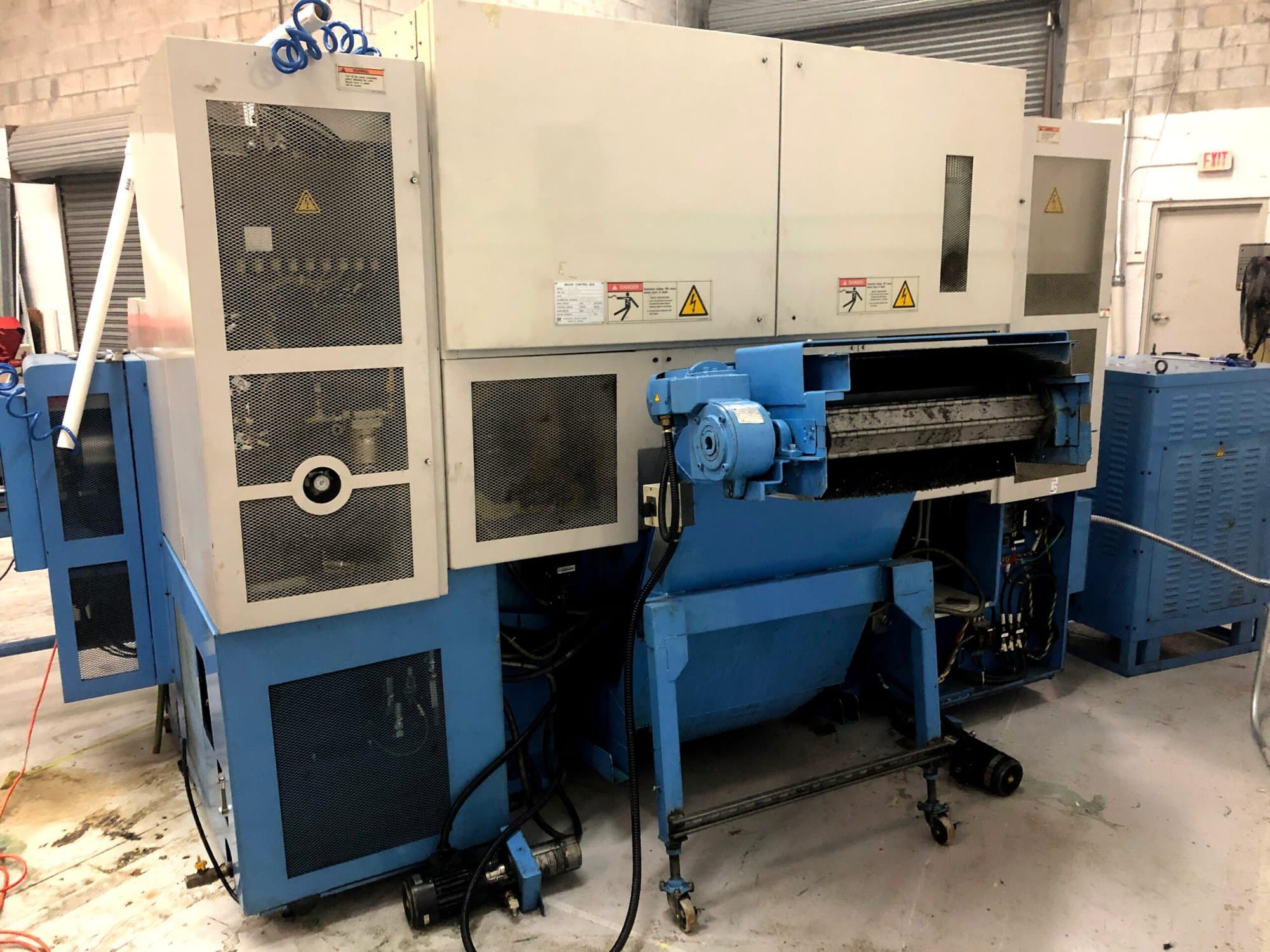 Mazak Dual Turn 20 Lathe, 1999 - Chip Conveyor, Parts Catcher - Image 6