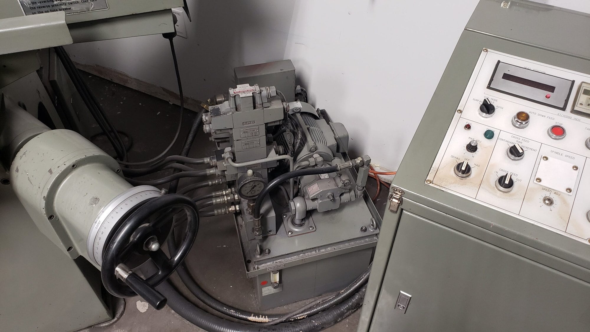 Mitsui MSG-25SE Precision Surface Grinder- 8" x 18" Chuck, Coolant - Image 4
