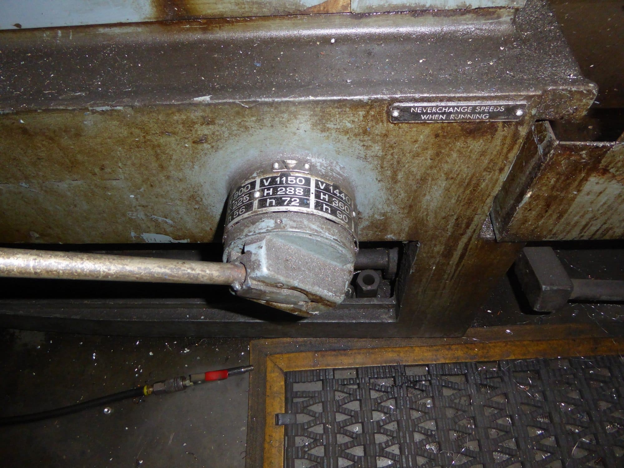 HES Model 435, Engine Lathe - 16" X 72" - Image 11