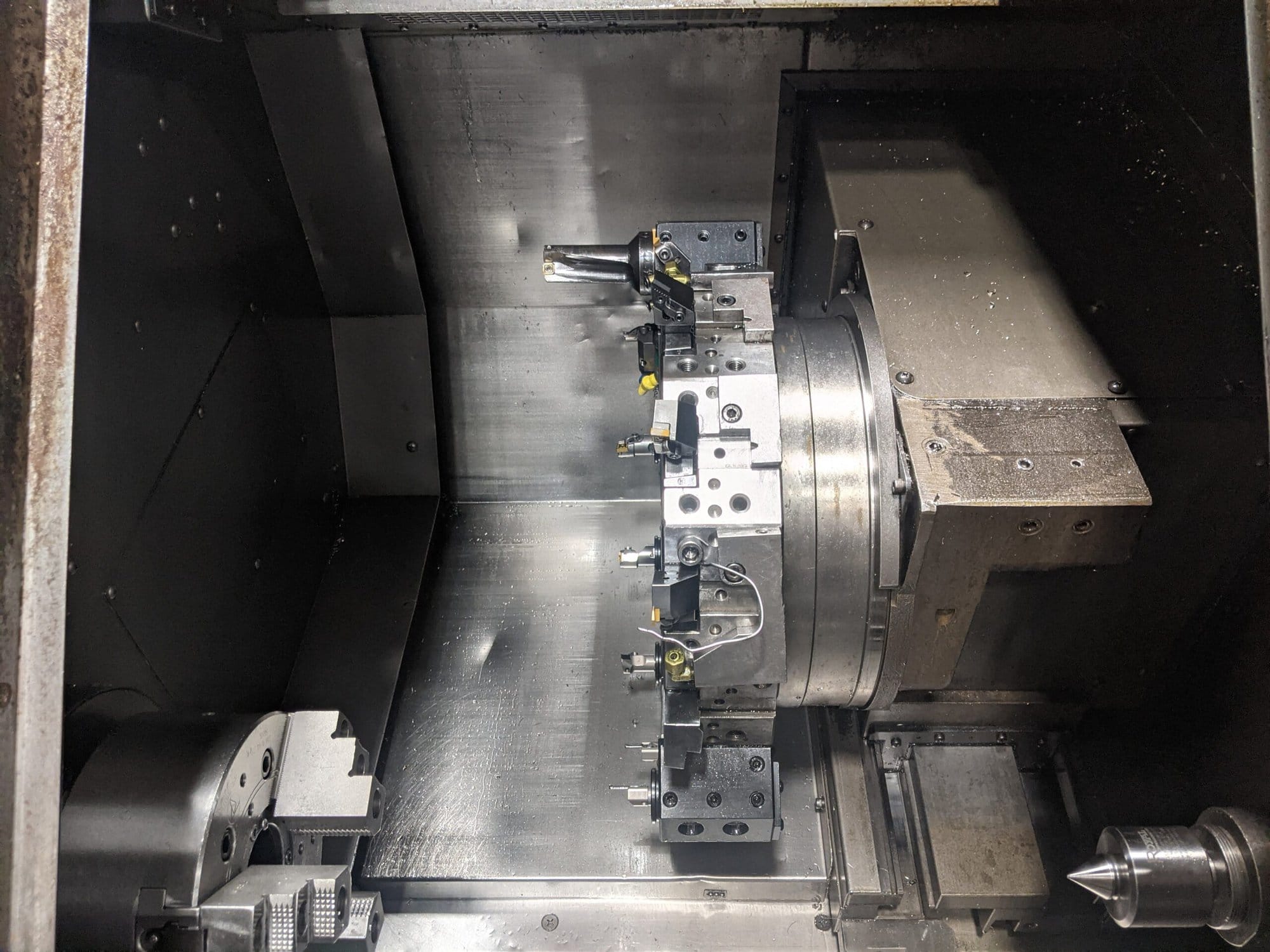 Mori Seiki SL-200 CNC Lathe, 1998 - Tailstock, Chip Conveyor - Image 2