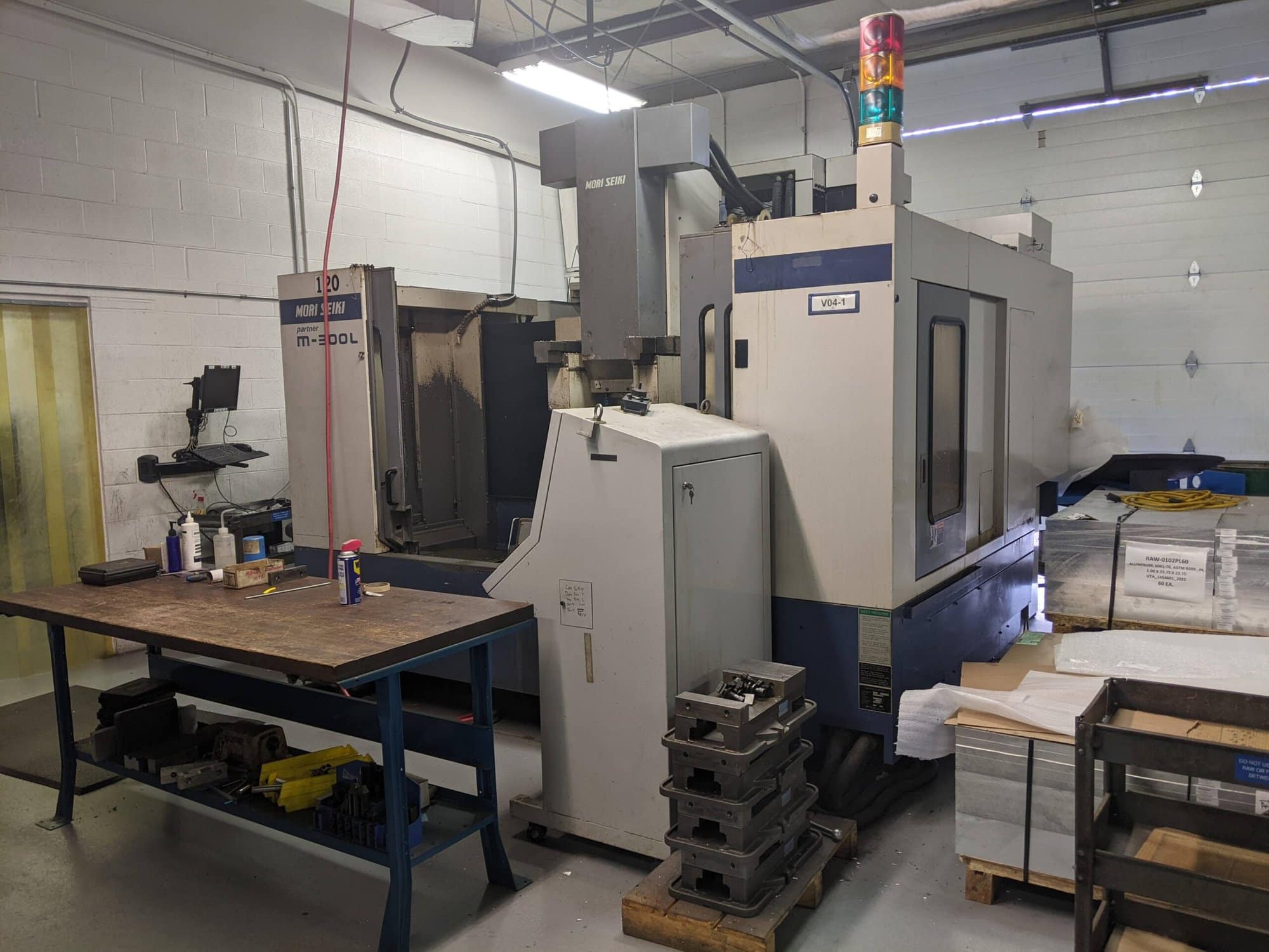 Mori Seiki M-300L VMC, 1996 - 4th Axis, Chip Conveyor, **Available Immediately** - Image 6