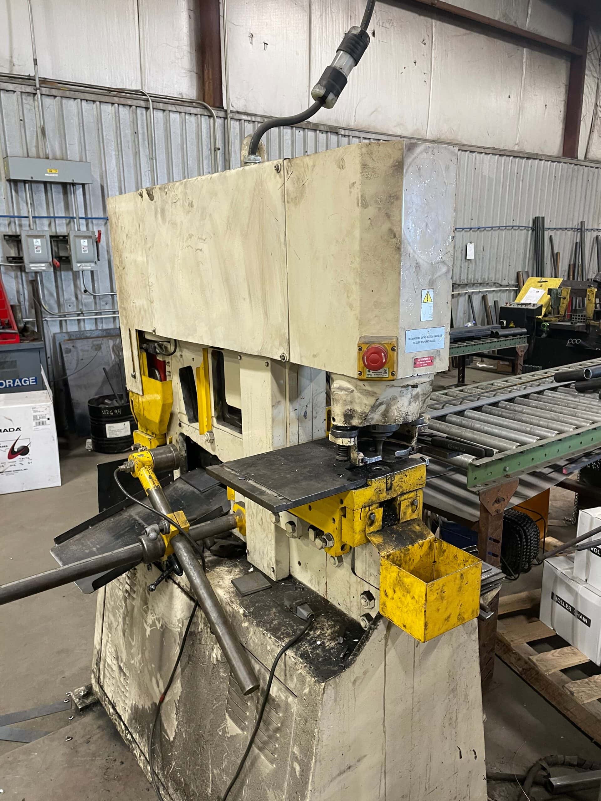 60 Ton Geka Hydracrop Ironworker, With Auto Shearing Gauge - Image 2