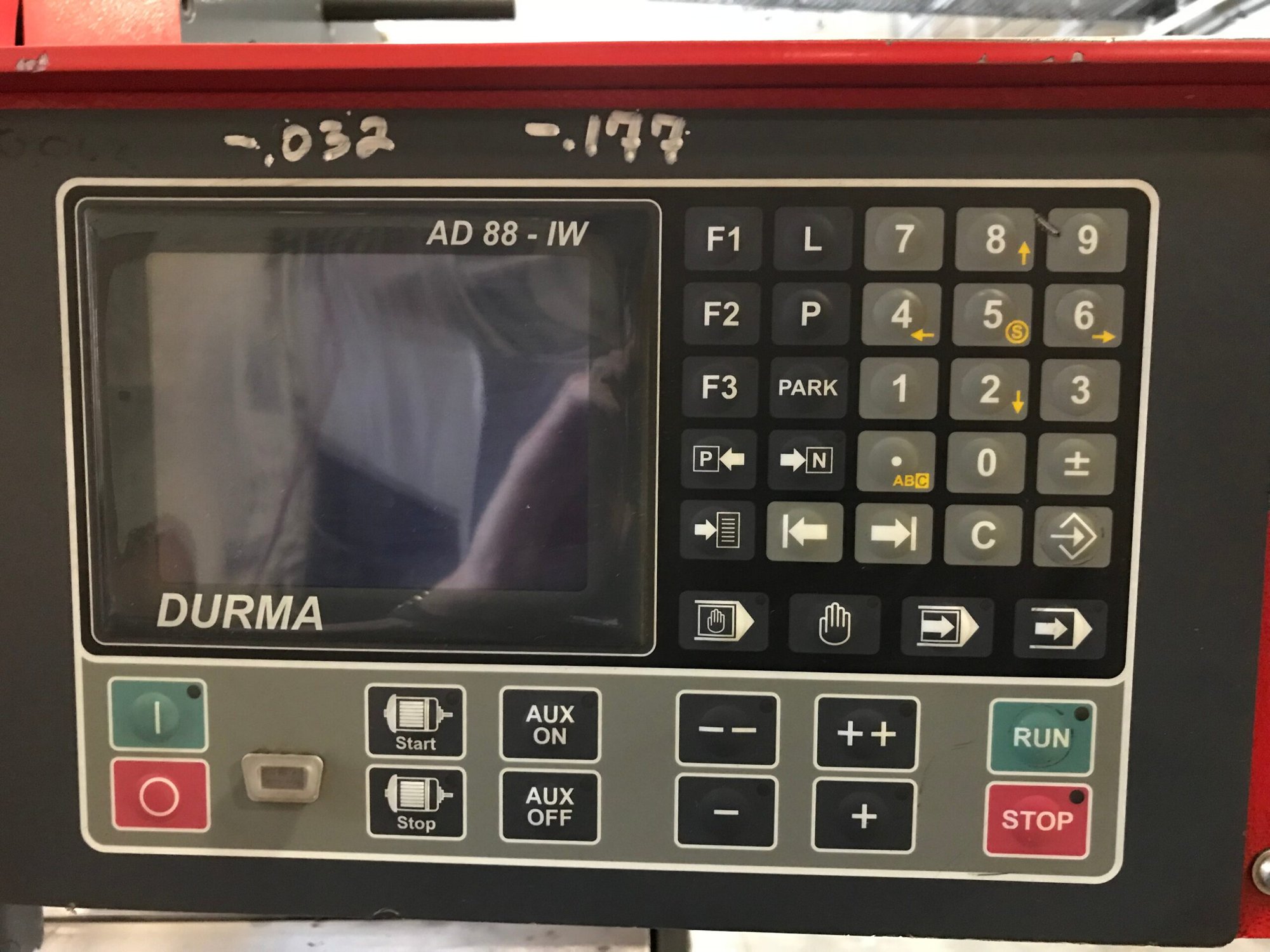 121 Ton JMT/Durma IW 110/180 BTD Ironworker, 2012 - NC Punch Table - Image 4