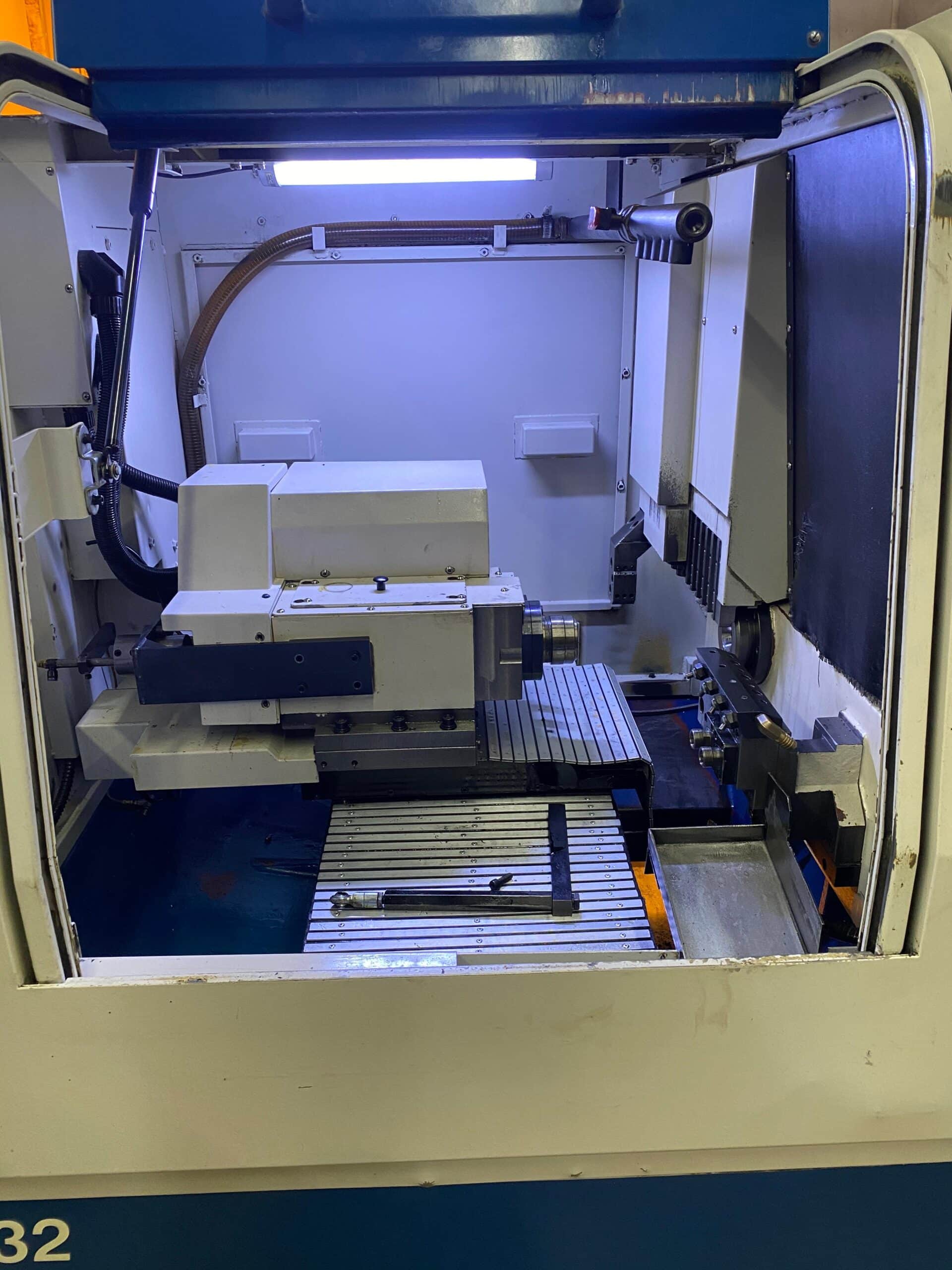 Nexturn SA-32 Swiss CNC Lathe, 2003 - Iemca Boss Bar Feeder, Chip Conveyor - Image 2