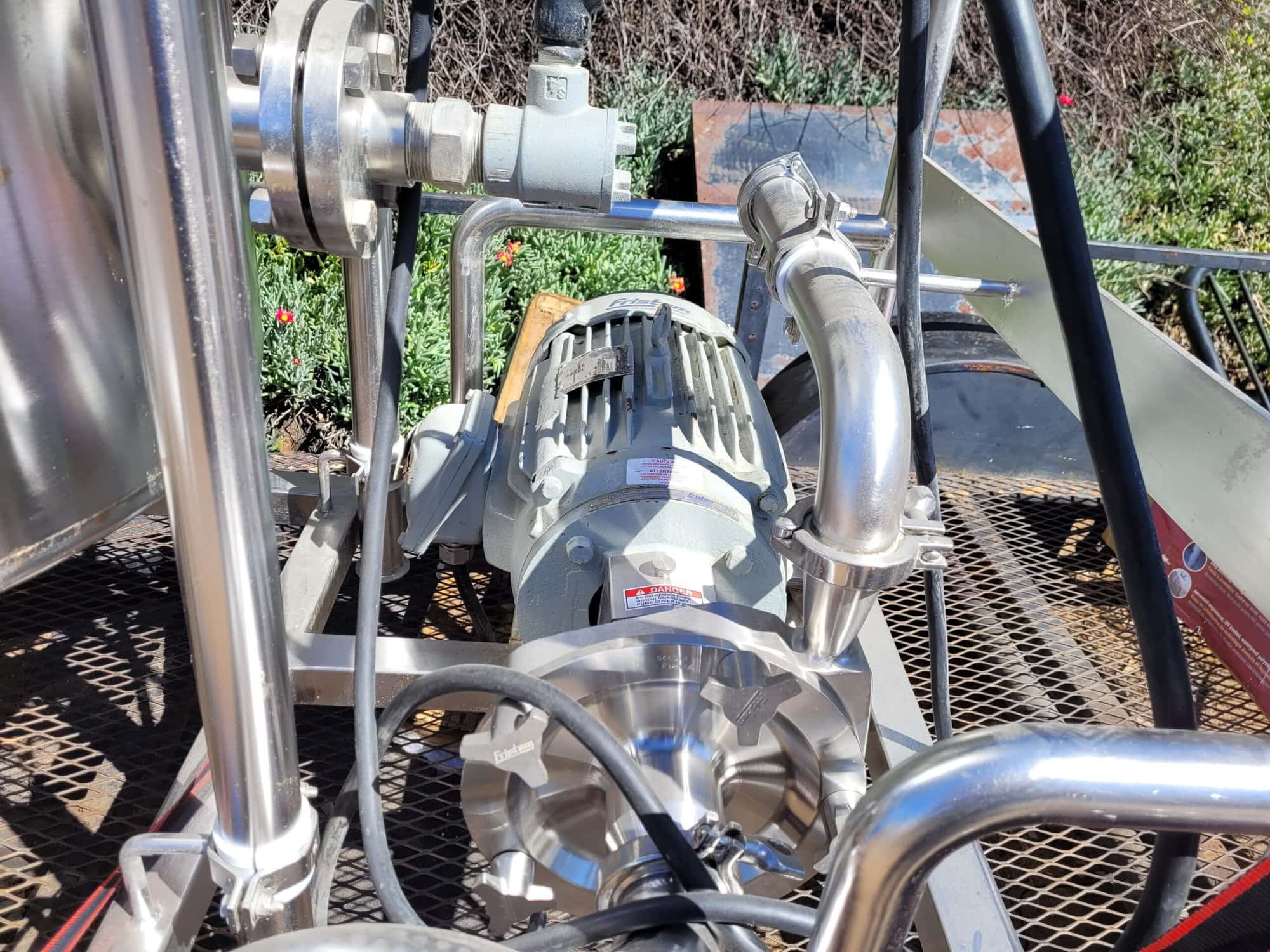 175 Gallon 3' x 5' Todd Street Inc. 316 Stainless Steel Tank - Image 5