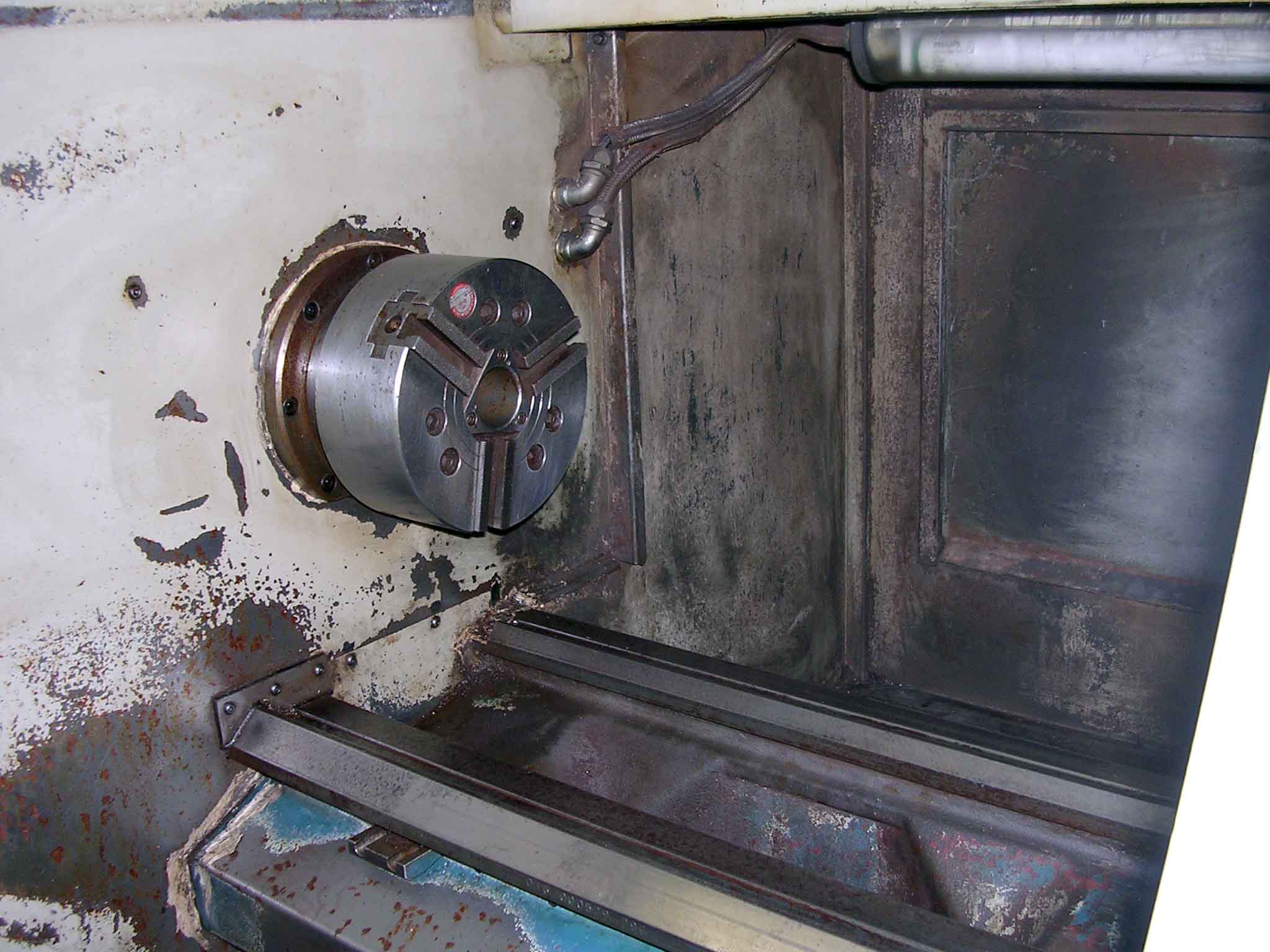 Bridgeport Romi Centur 35 E CNC Lathe, 1991 - 8 Tool Turret, Fanuc, Programmable Tailstock - Image 4