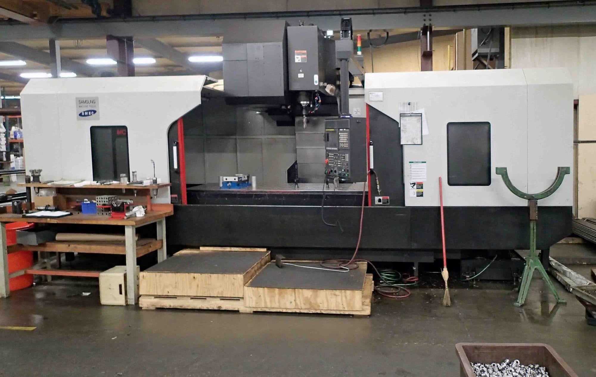 Samsung MCV-1060 VMC, 2015 - TSC, 40 ATC, Rigid Tap, Fanuc - Image 2