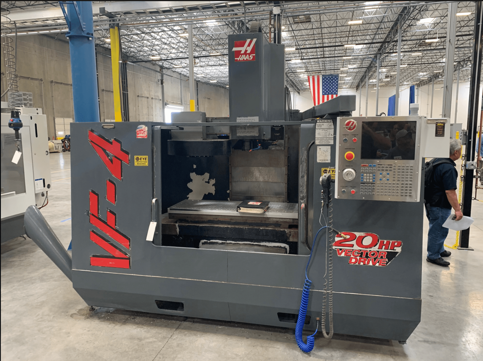 Haas VF-4 CNC VMC, 2000 - Chip Auger and Upgraded Haas Control Included