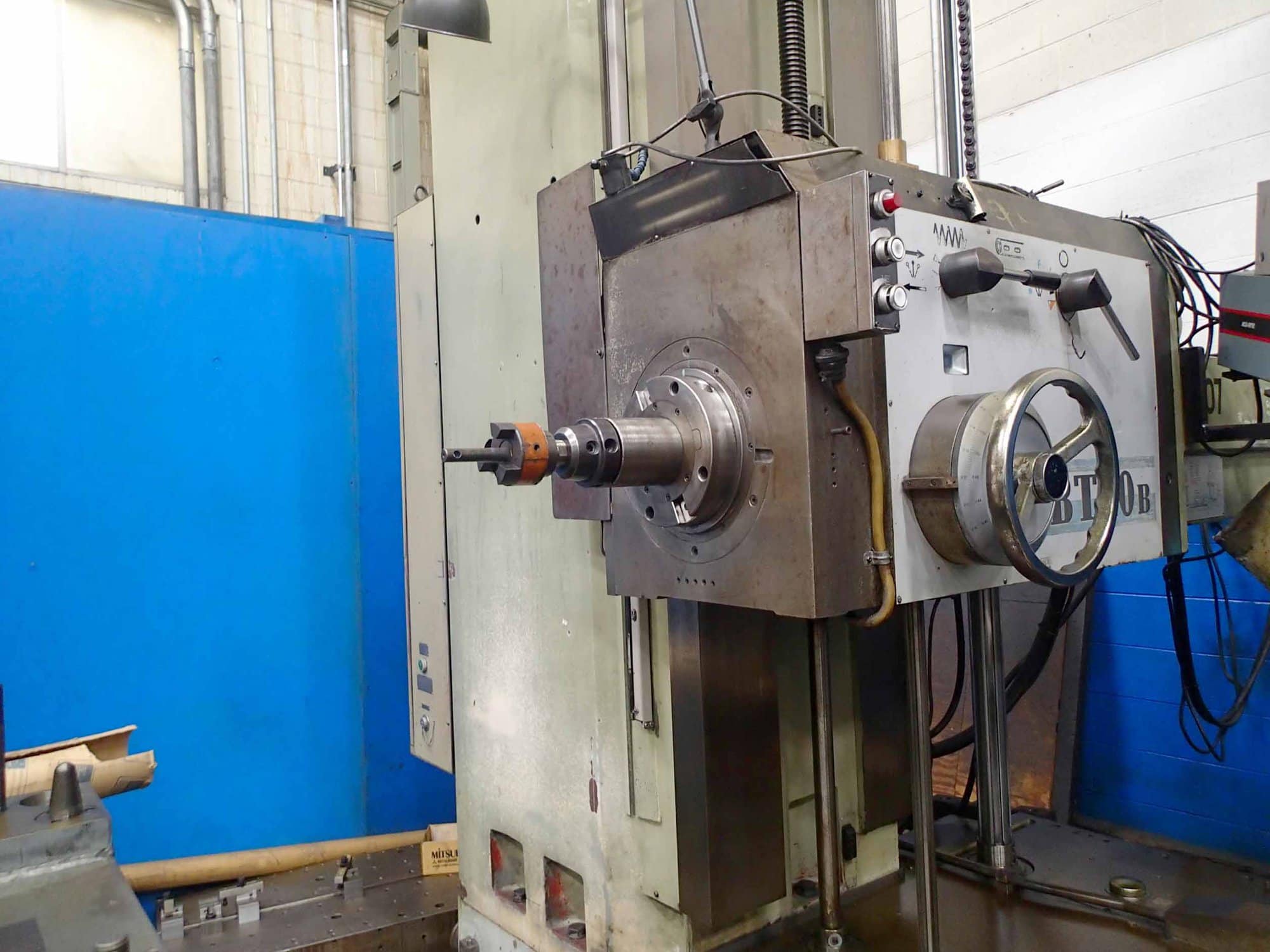 Shibaura BT-10B Horizontal Boring Mill, 1982- 55" x 63" Table - Image 5