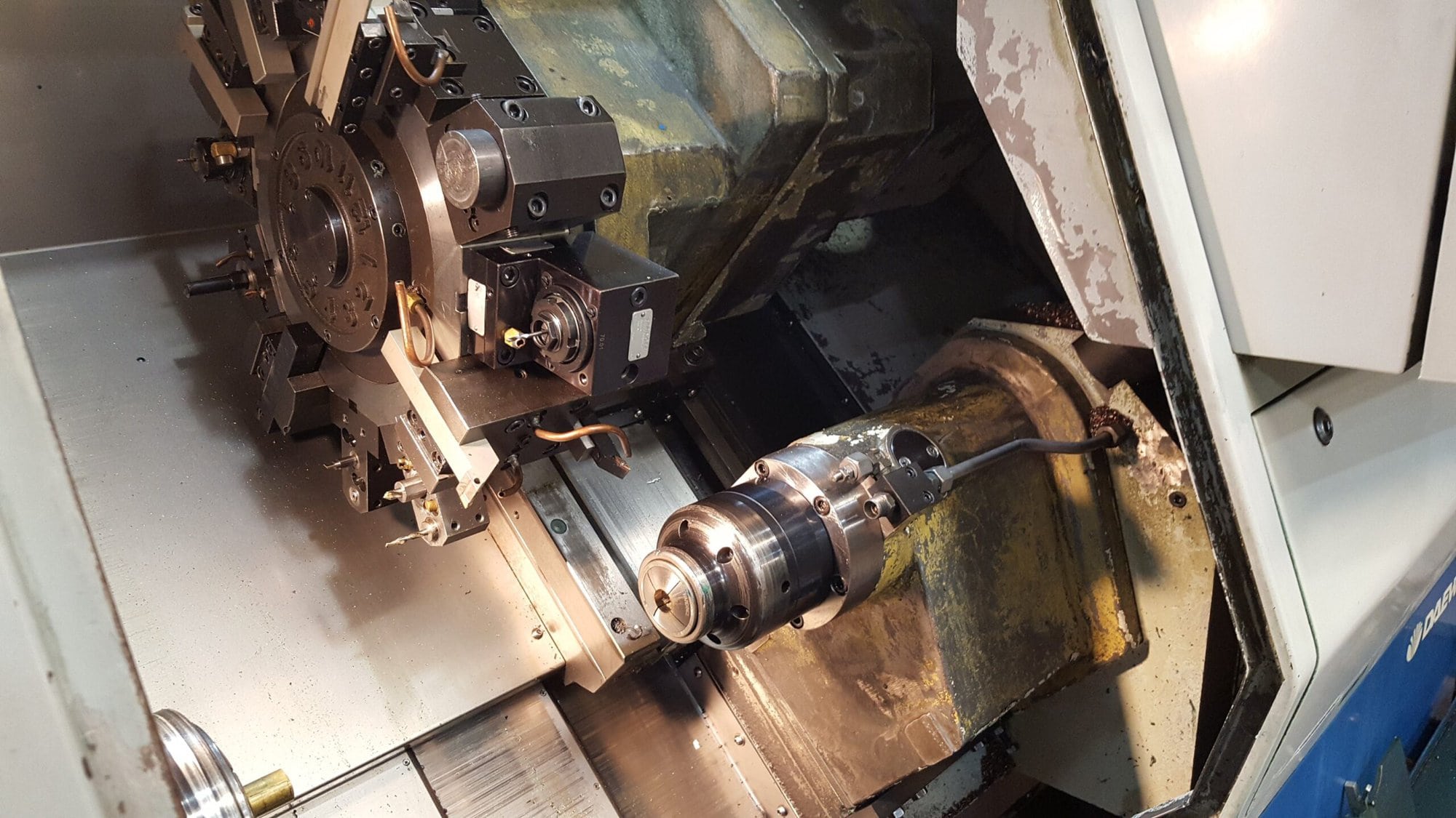 Daewoo Puma 230MSC CNC Lathe, 1999 - Sub Spindle, C Axis, Tooling Included! - Image 4