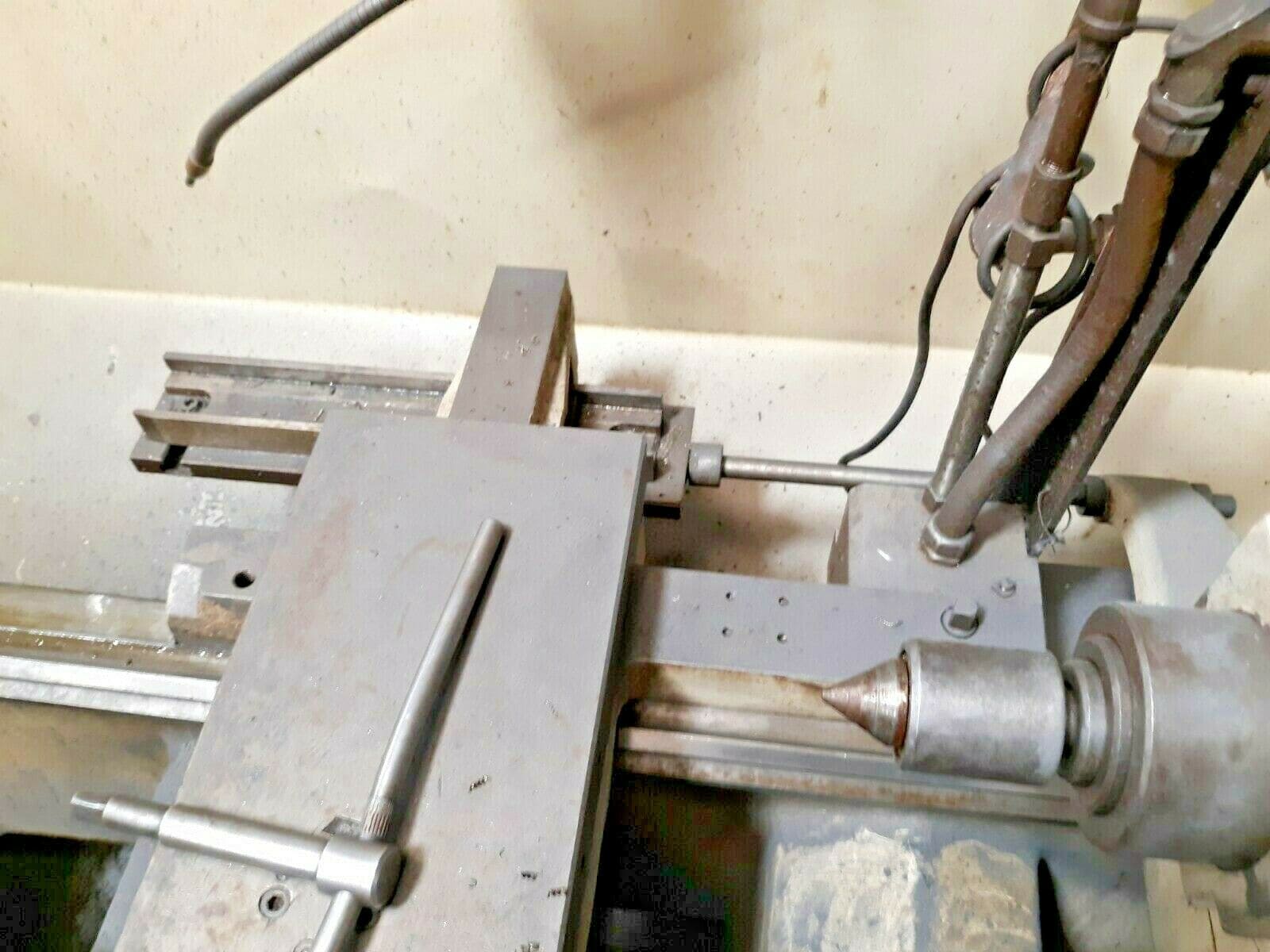 33" x 138" Lion C10T Manual Engine Lathe - Image 8