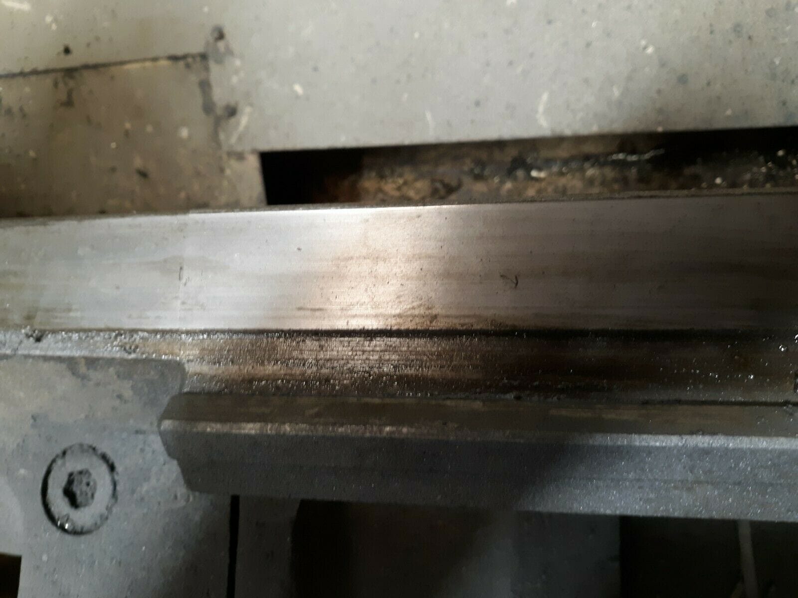 33" x 138" Lion C10T Manual Engine Lathe - Image 11