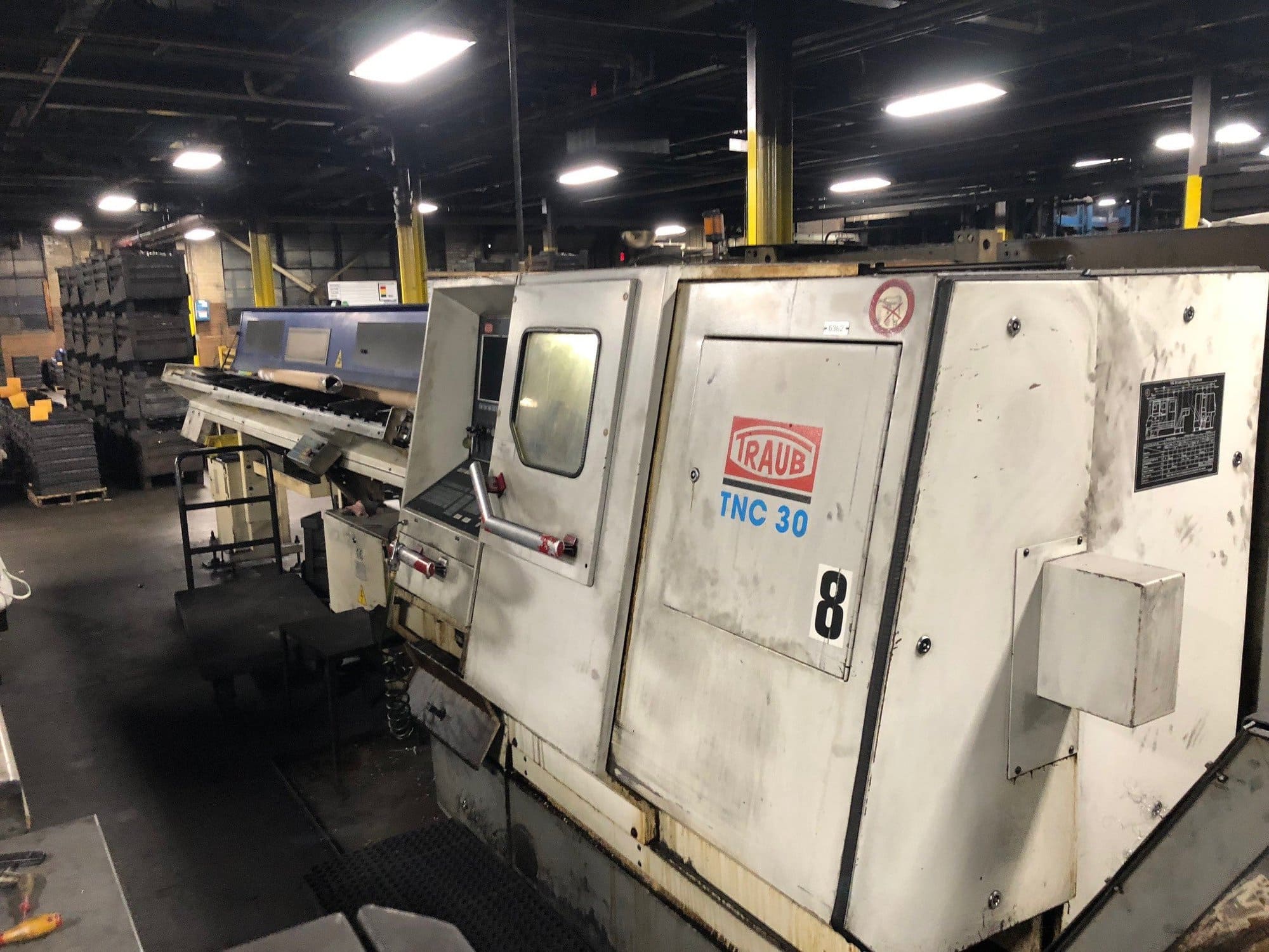 Traub TNC30 DGY CNC Lathe, 1998 - Bar Feeder, Chip Conveyor