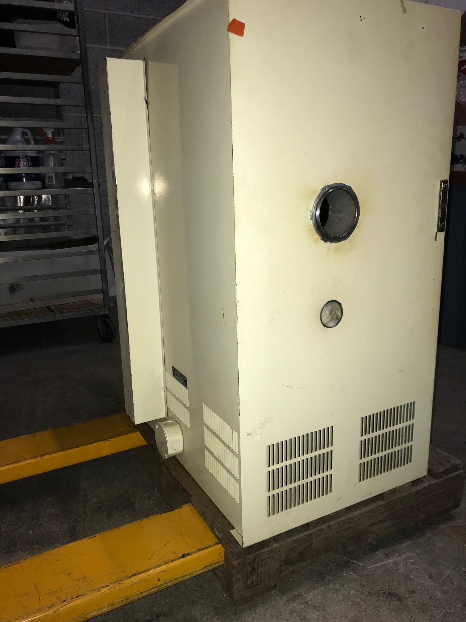Blue M 0V-490A-2 Oven - Image 2