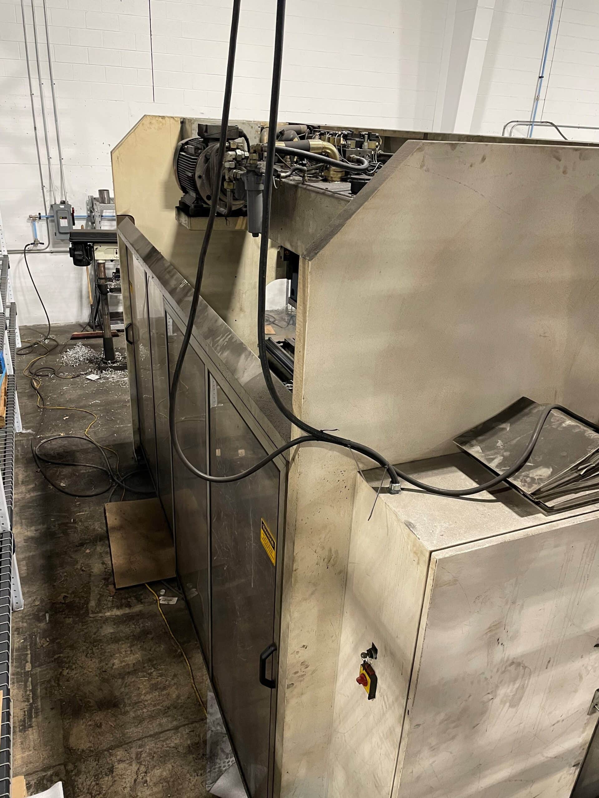 187 Ton x 13' Trumpf Trumabend V170 CNC Press Brake, 1997- 4-Axis Backgauge - Image 4