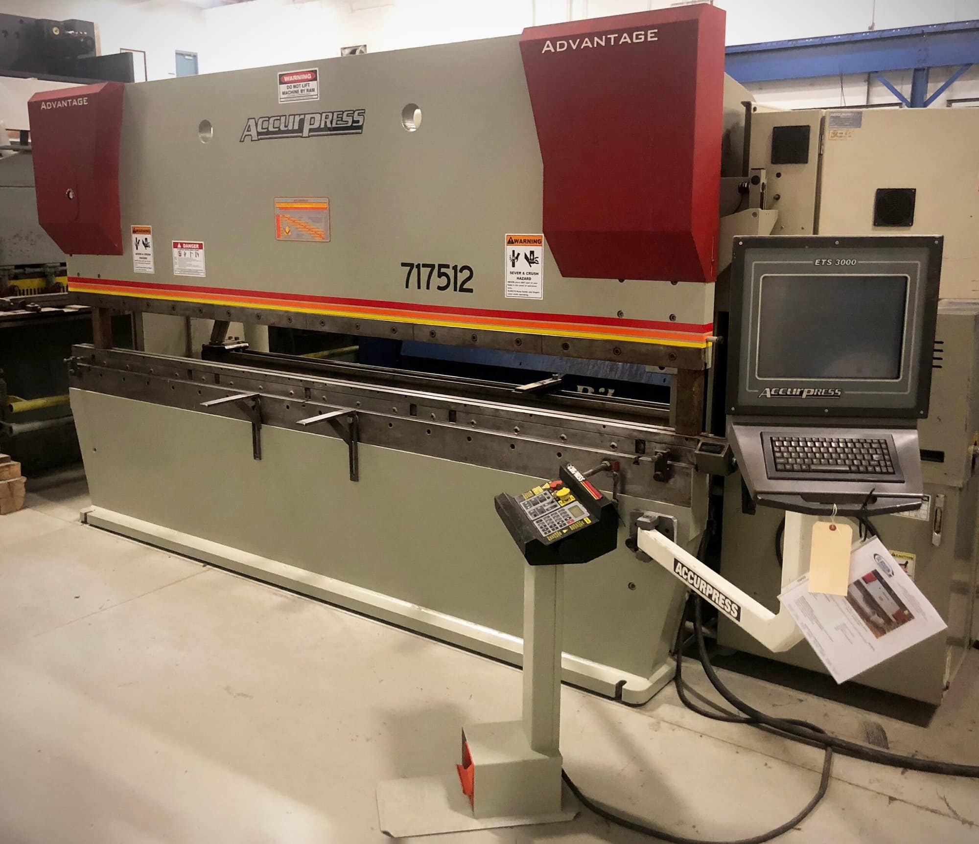 175 Ton x 12' Accurpress 717512 CNC Press Brake, 2005