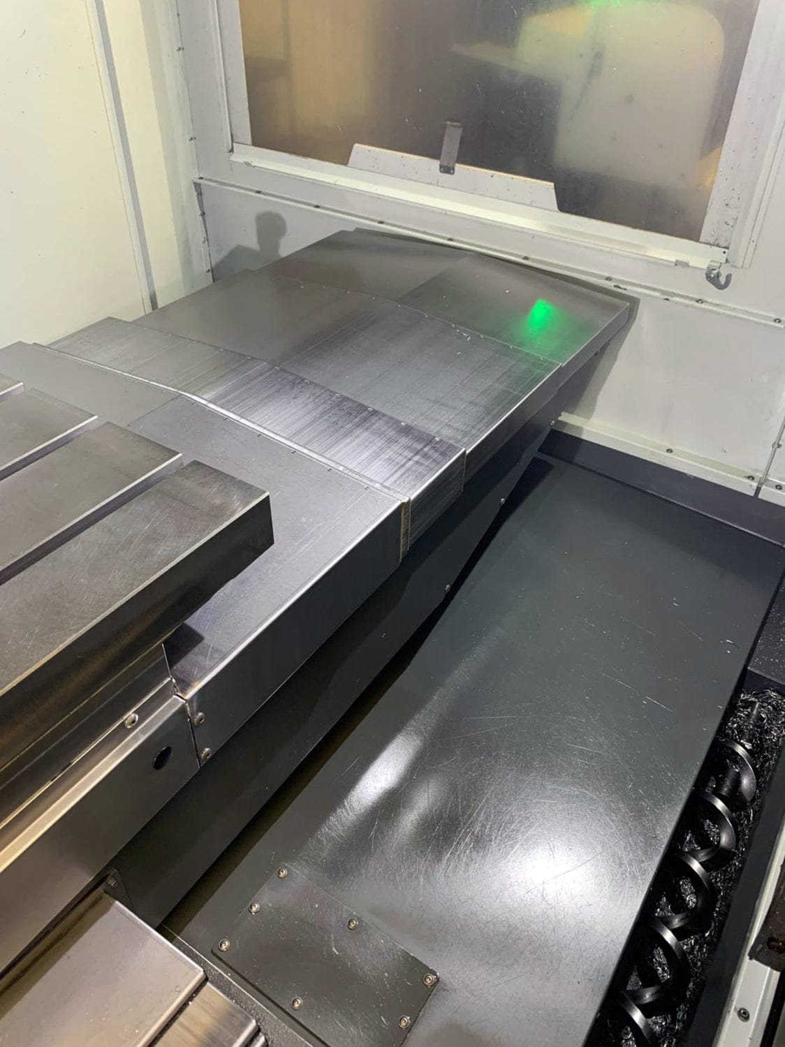 Haas VF-6/50 VMC, 2019- Clean, Low Hours, 50 Taper, HRT-310,WIPS,Chip Auger, 1,000PSI TSC, 4th Axis Ready, High Speed Machining, Stallion Trunnion, Available Tooling - Image 3