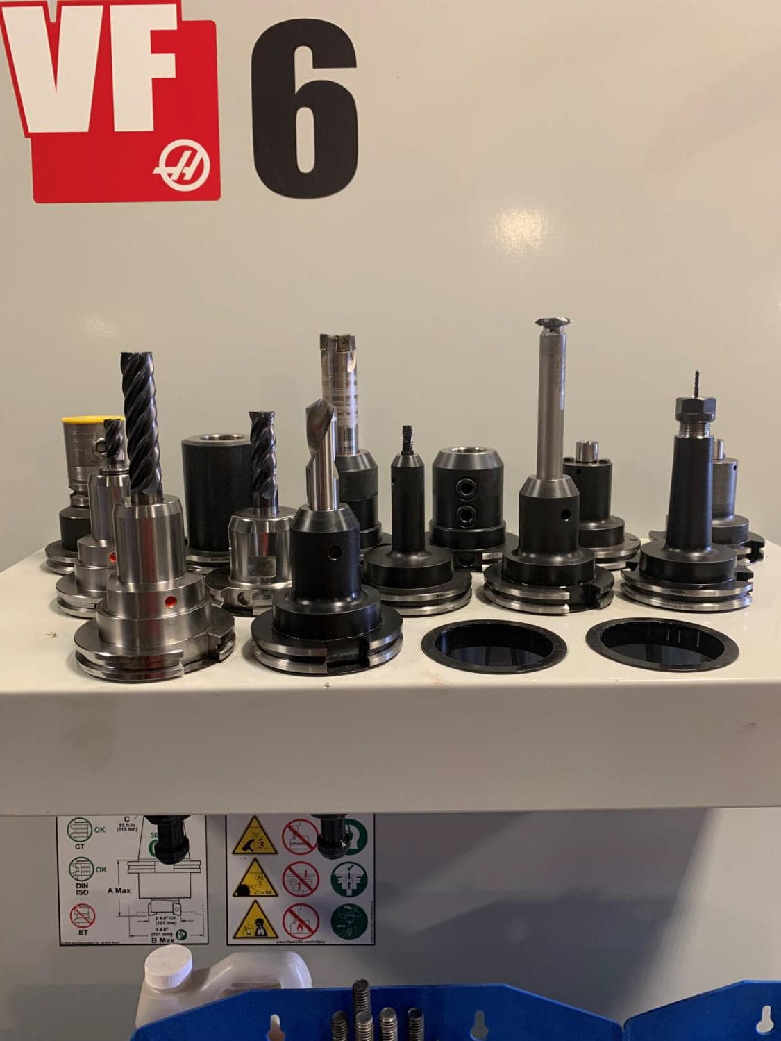 Haas VF-6/50 VMC, 2019- Clean, Low Hours, 50 Taper, HRT-310,WIPS,Chip Auger, 1,000PSI TSC, 4th Axis Ready, High Speed Machining, Stallion Trunnion, Available Tooling - Image 7