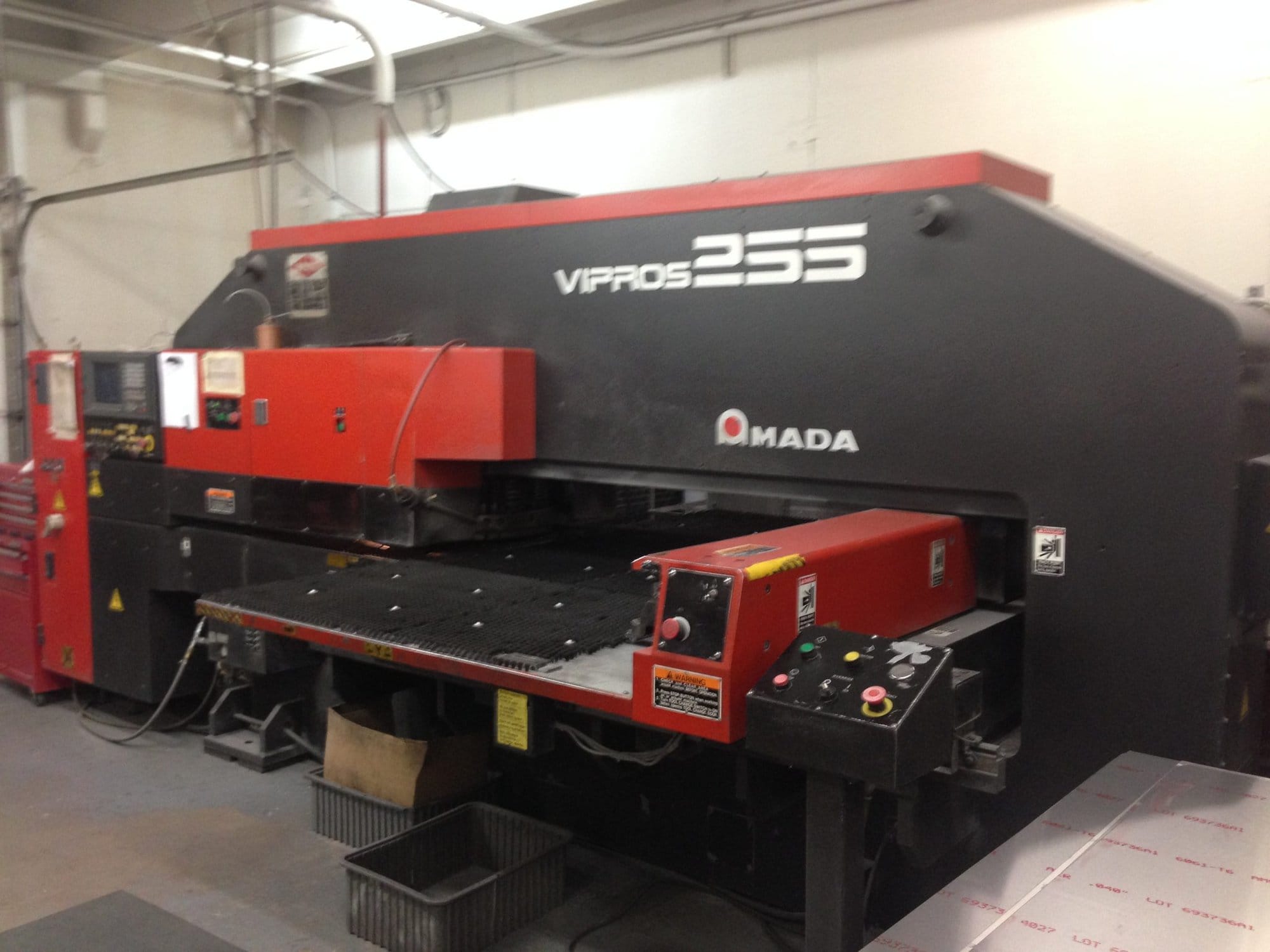 22 Ton Amada Vipros 255 CNC Turret Punch, 1998 - Fanuc 18P CNC Control, 31 Stations