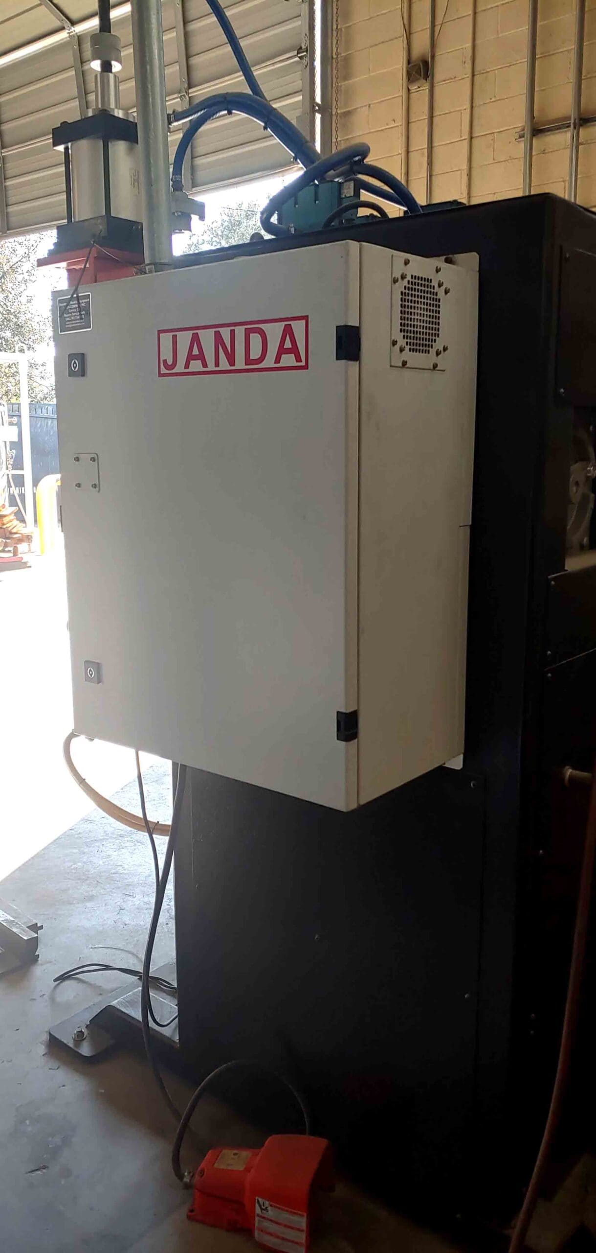 2011 Janda PT2-100-18RTD-VF Spot Welder - Image 3