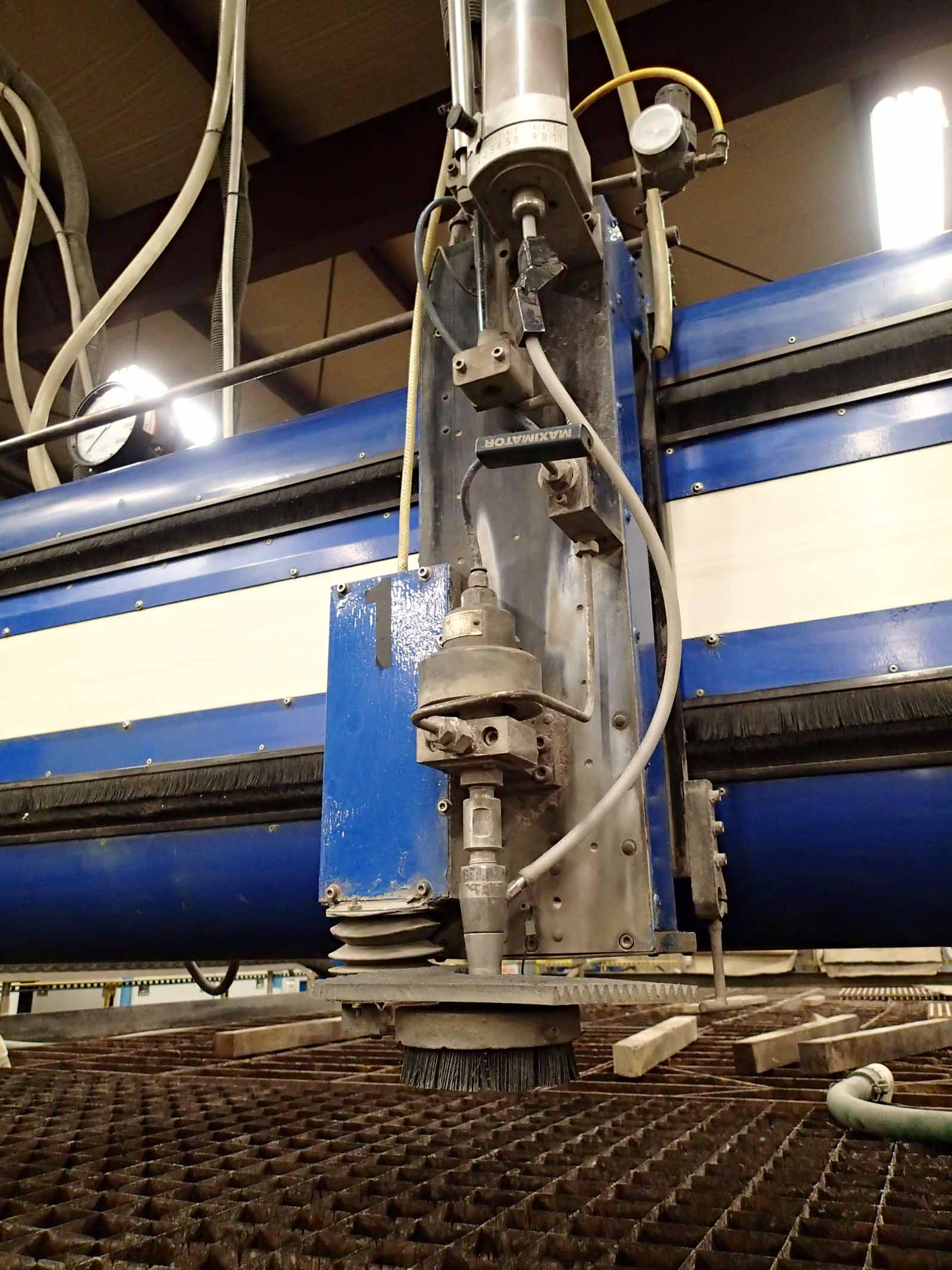 WardJet RX-3013 WaterJet, 2009- 13' x 30' Table, 4 Heads, 12" Depth - Image 5