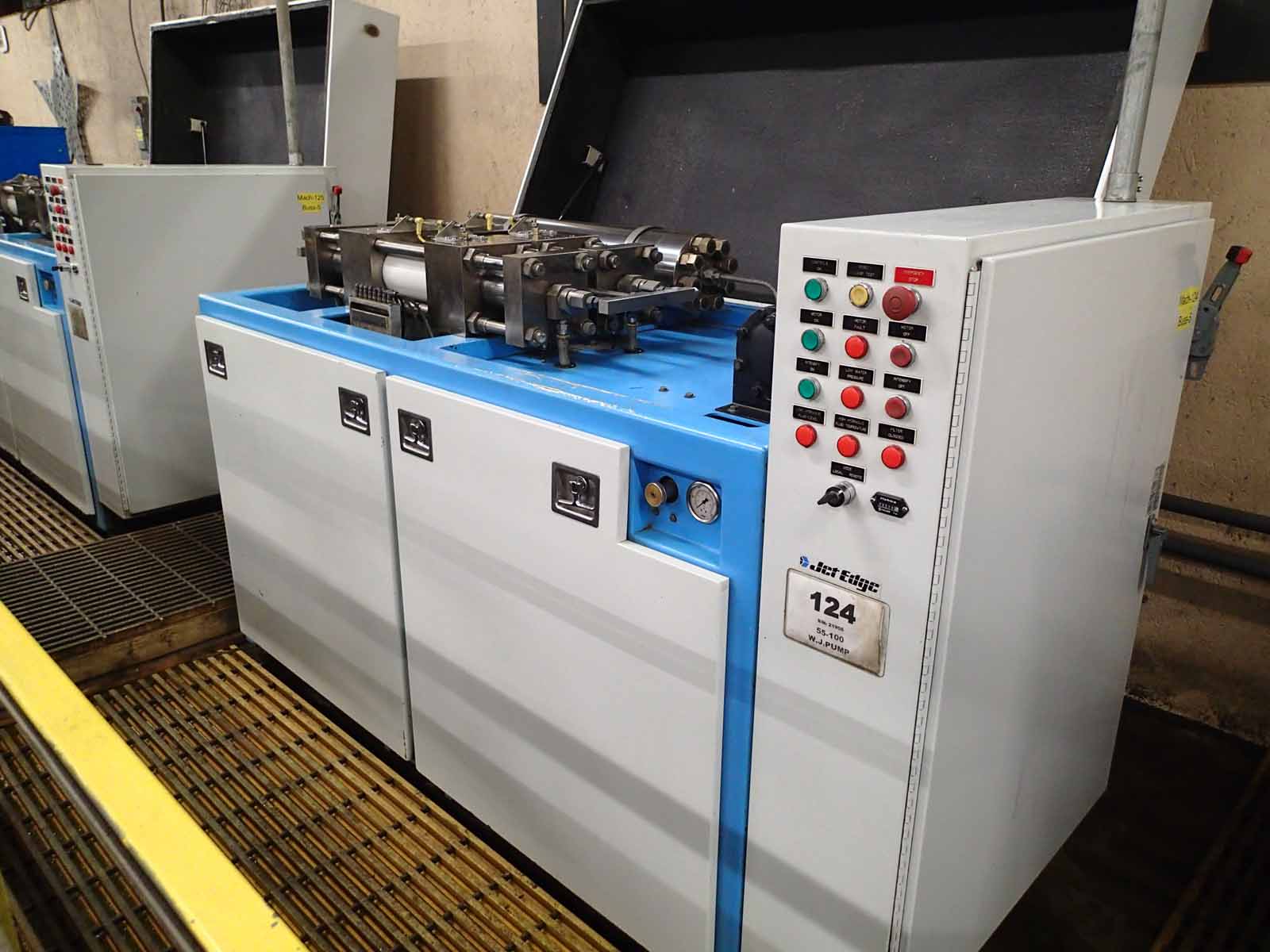 WardJet RX-3013 WaterJet, 2009- 13' x 30' Table, 4 Heads, 12" Depth - Image 6