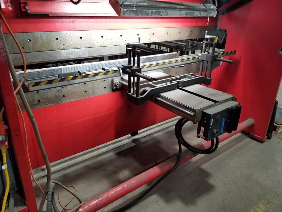 100 Ton x 10' Wisconsin 10 FM 100 CNC Press Brake, 1974 - Hurco Autobend 5C Control - Image 3