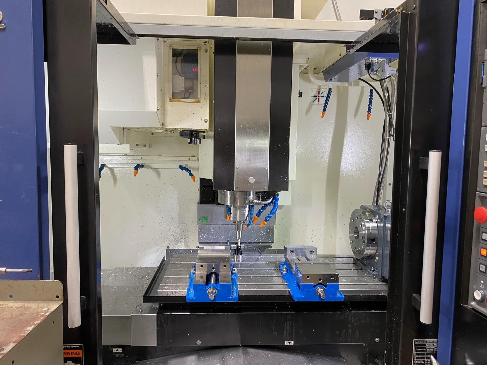 YCM NXV 1020A VMC, 2017- 4th Axis, Renishaw Probe, Fanuc, Low Hours - Image 2