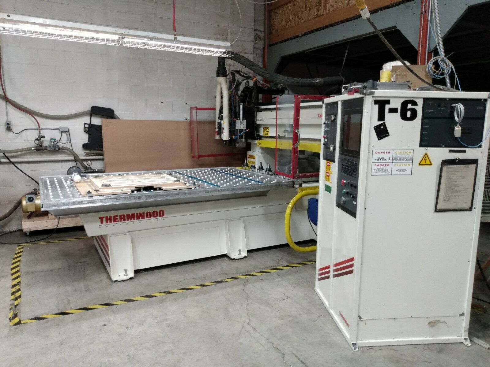 5' x 8' Thermwood Model 40 CNC Router, 2007 - 3 Axis, ATC - Image 3
