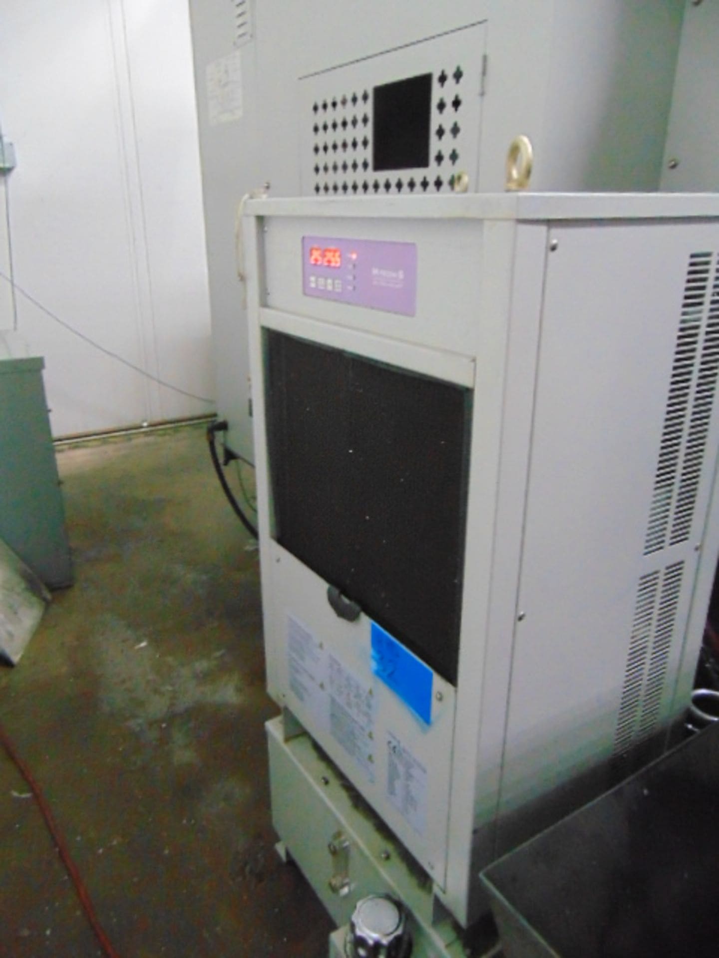 Hyundai VX650/50 CNC VMC, 2008 - Image 5