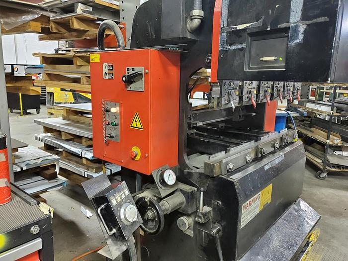 35 Ton X 4' Amada RG-35S CNC Press Brake, 1998 - NC9EX-II Control, (2) Finger Assemblies, Full Set of Punch Holders - Image 4