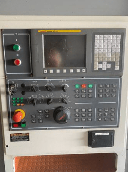 Chevalier FCL-1028 CNC Lathe, 2006 - Low Hours, Hydraulic Power chuck, Tailstock, Chip Conveyor - Image 2