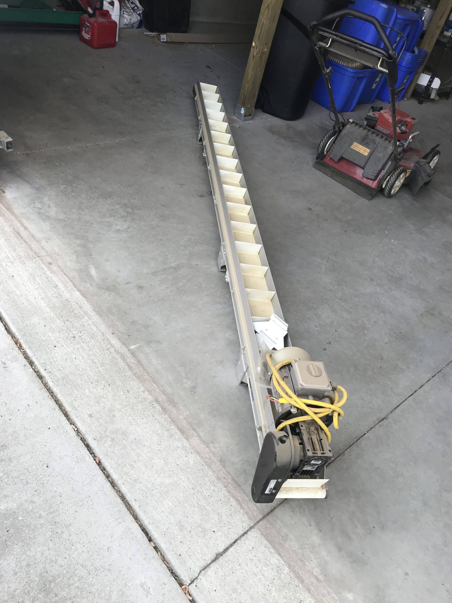 10'L x 6"W Dorner 2200 Series End Drive Cleated Conveyor - Image 2