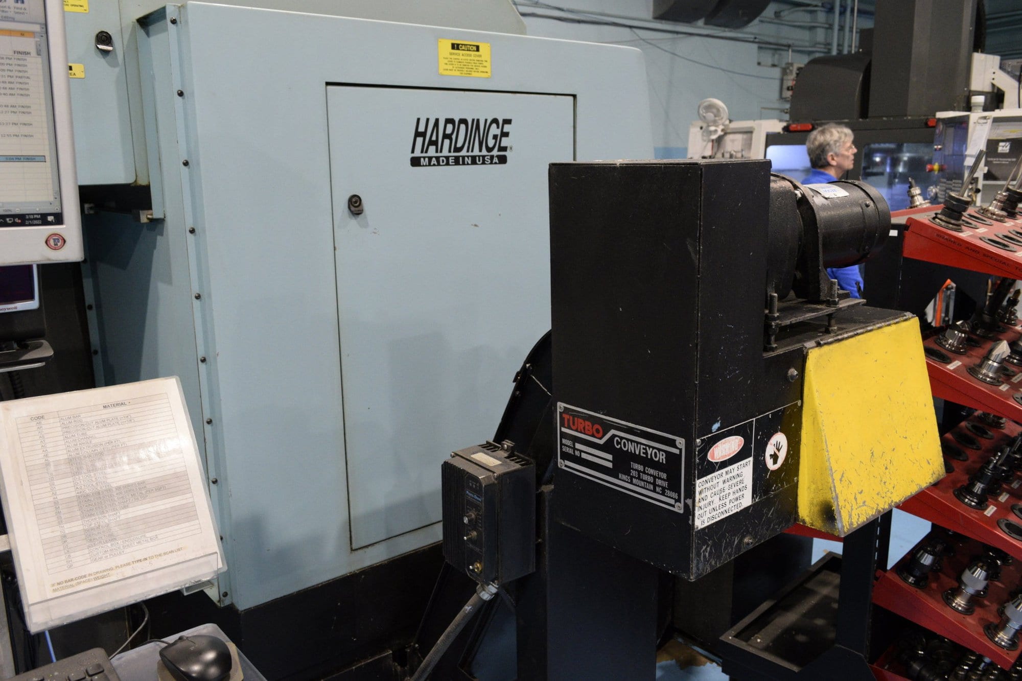 Hardinge Conquest VMC-700 VMC, 1995-Pallet System,Chip Conveyor, 4th Axis Wired - Image 7